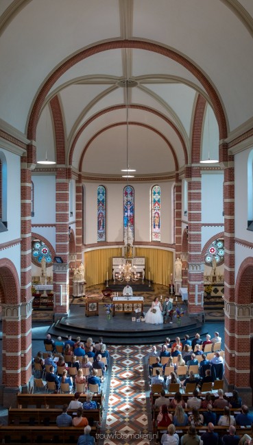 Trouwfotomakerij - Bruiloft in Limmen - Corneliuskerk